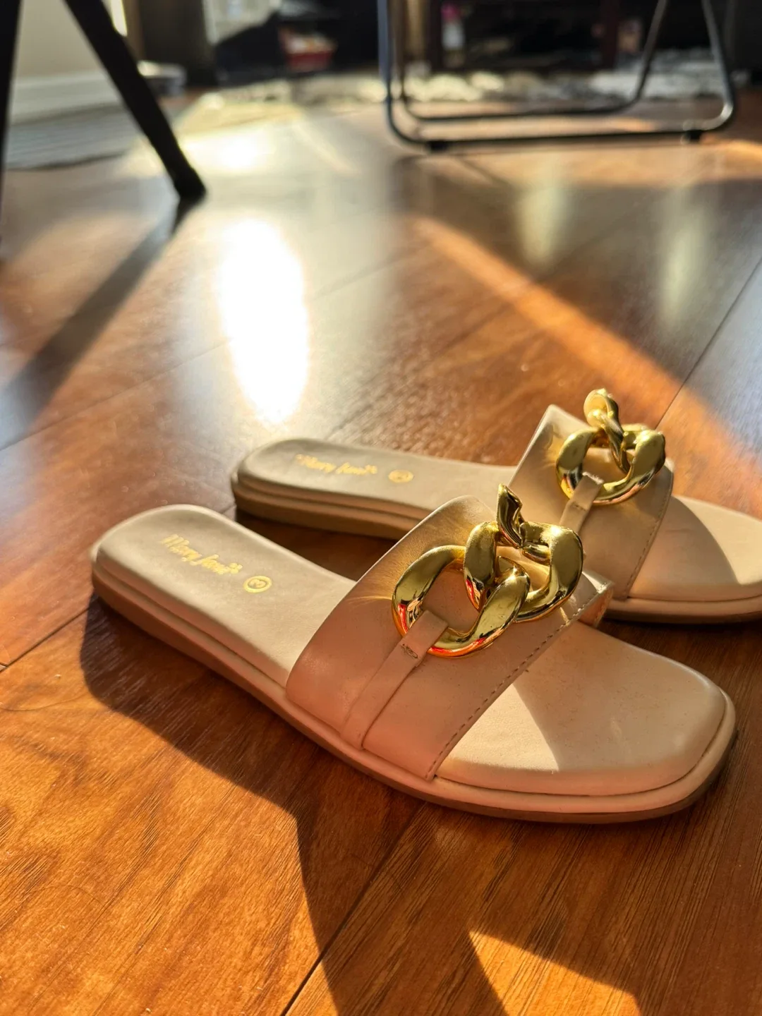 Henry Laufi Women's Chain Sandals image indicator(3)