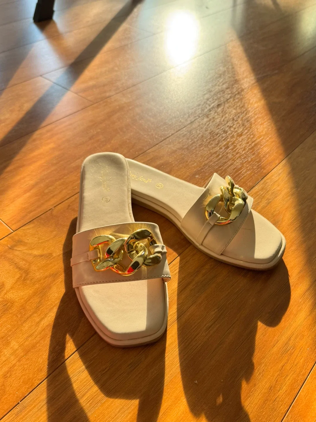 Henry Laufi Women's Chain Sandals image indicator(2)