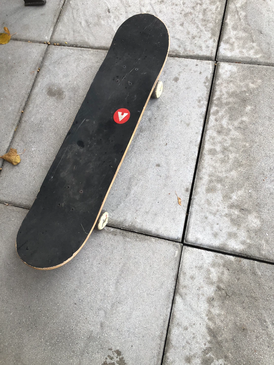 Used Airwalk Skateboard ( 30 inch)