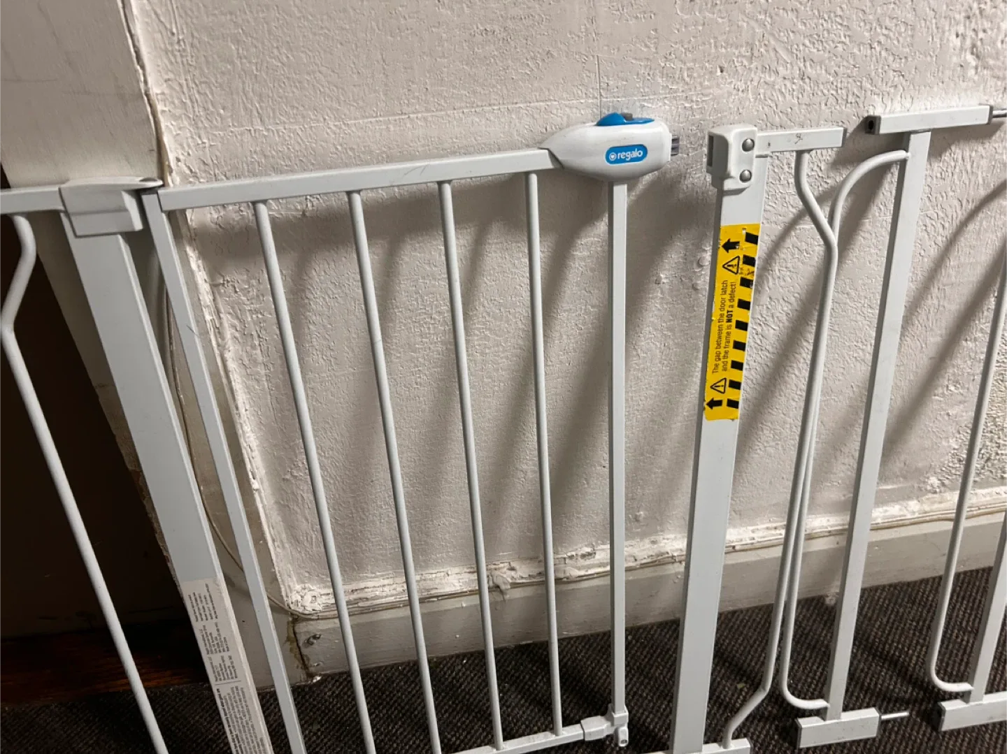 Regalo Easy Step Baby Gate image indicator(2)