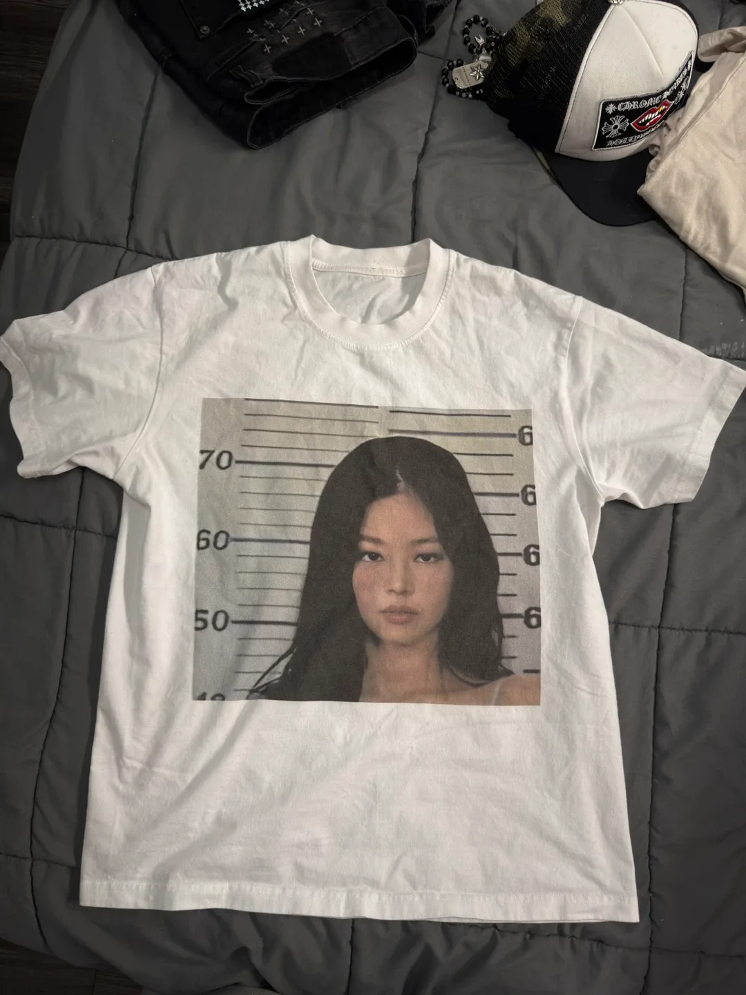 Kim jennie shirt
