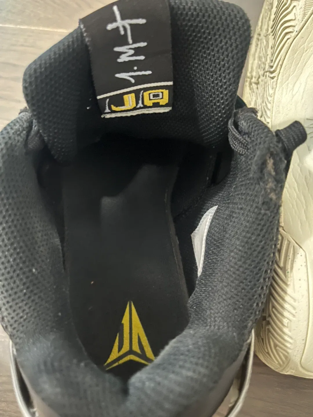 Ja Morant 1s sig shoe image indicator(5)
