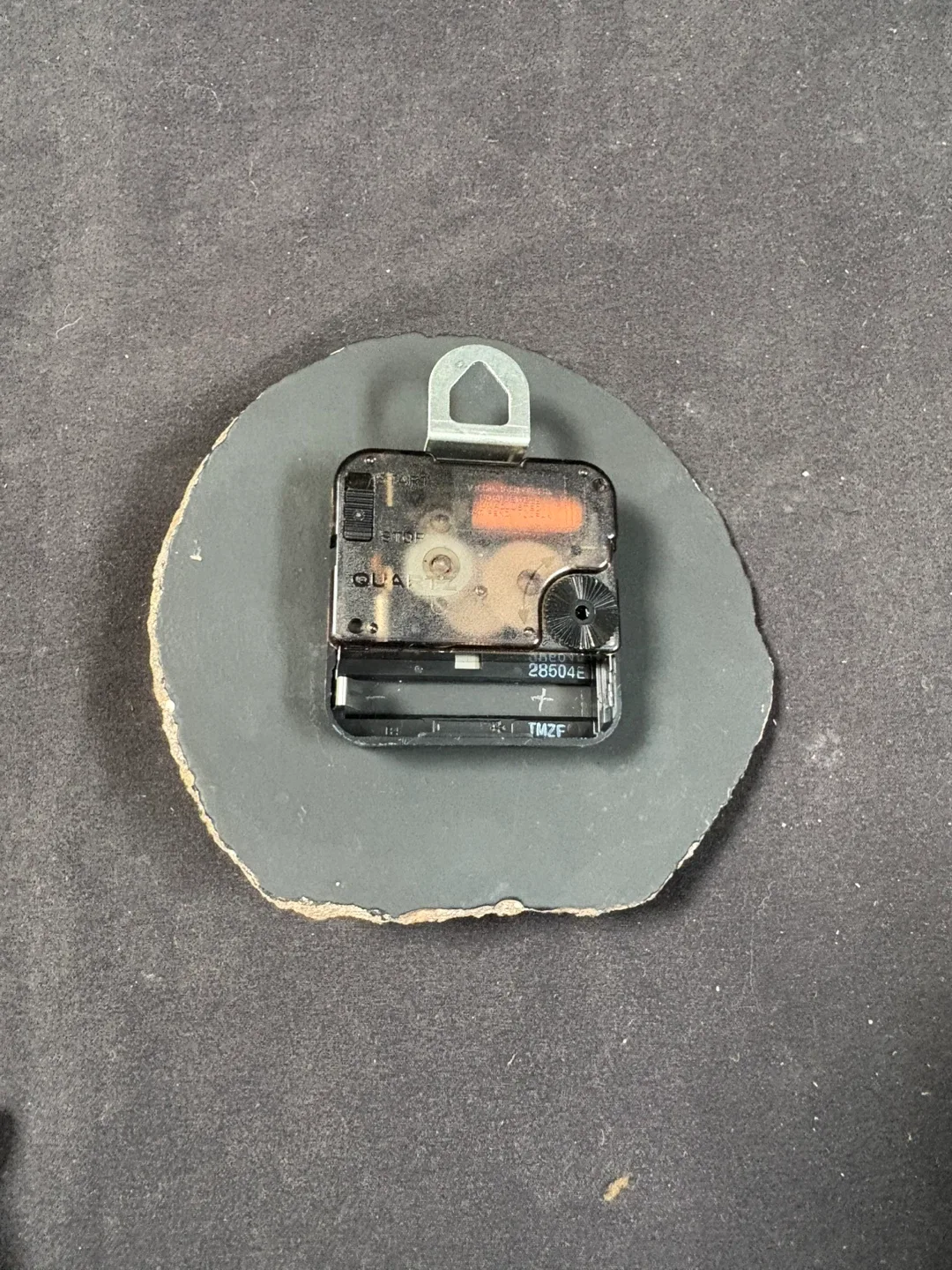 Agate Slice Clock - Unique Home Decor image indicator(2)