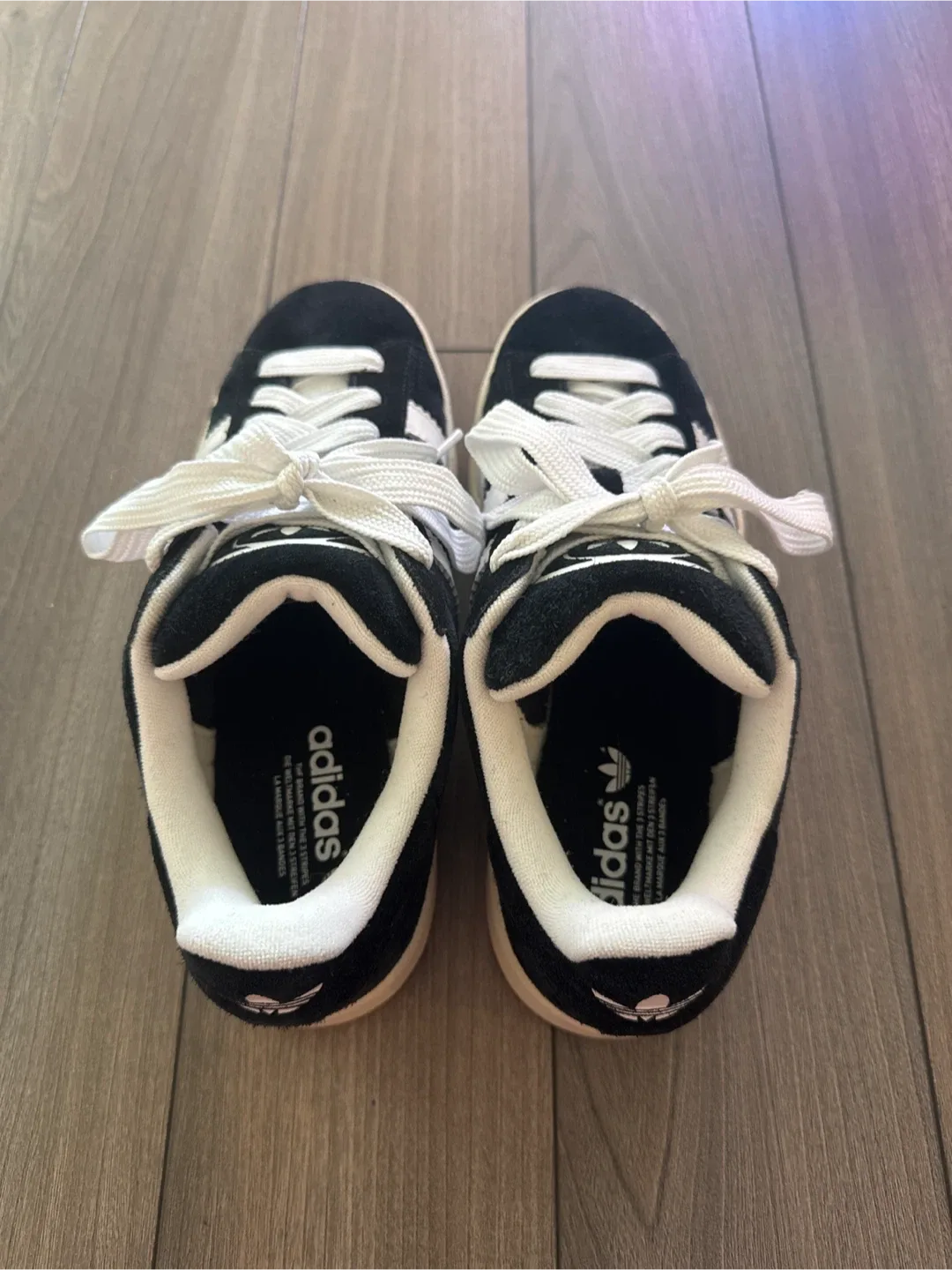 Adidas Campus Black/White Shoes - Size 8.5 image indicator(3)