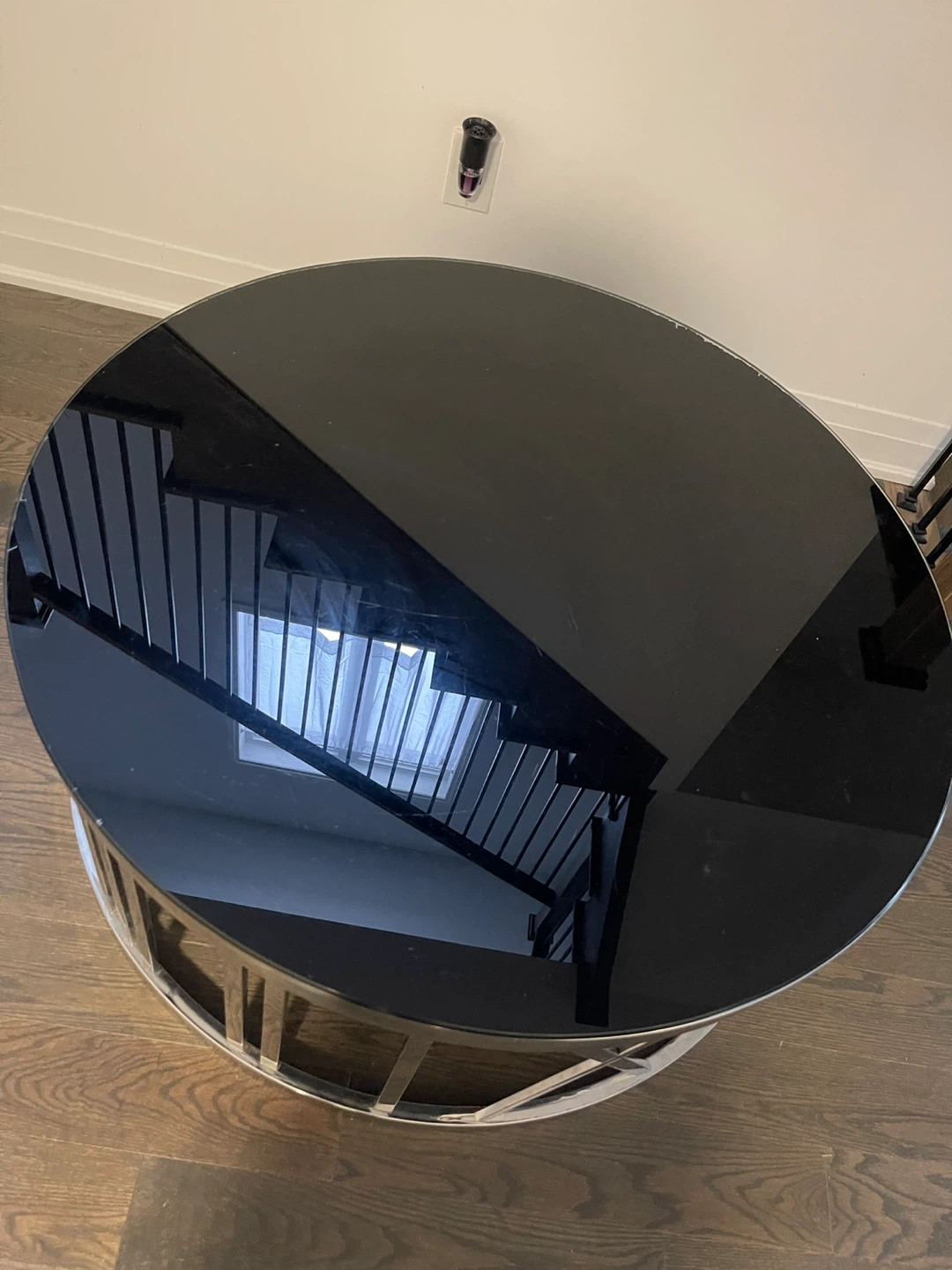 Round Black Glass Coffee Table - photo 3