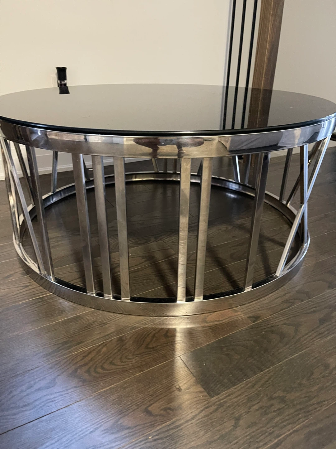 Round Black Glass Coffee Table - photo 2