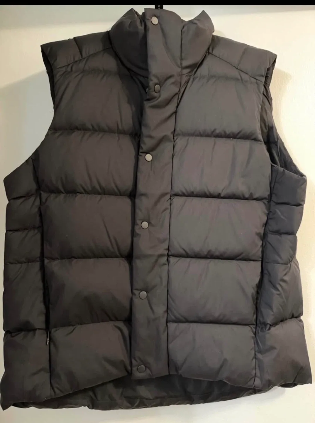 Lululemon Men's Puffer Vest - Size M thumbnail