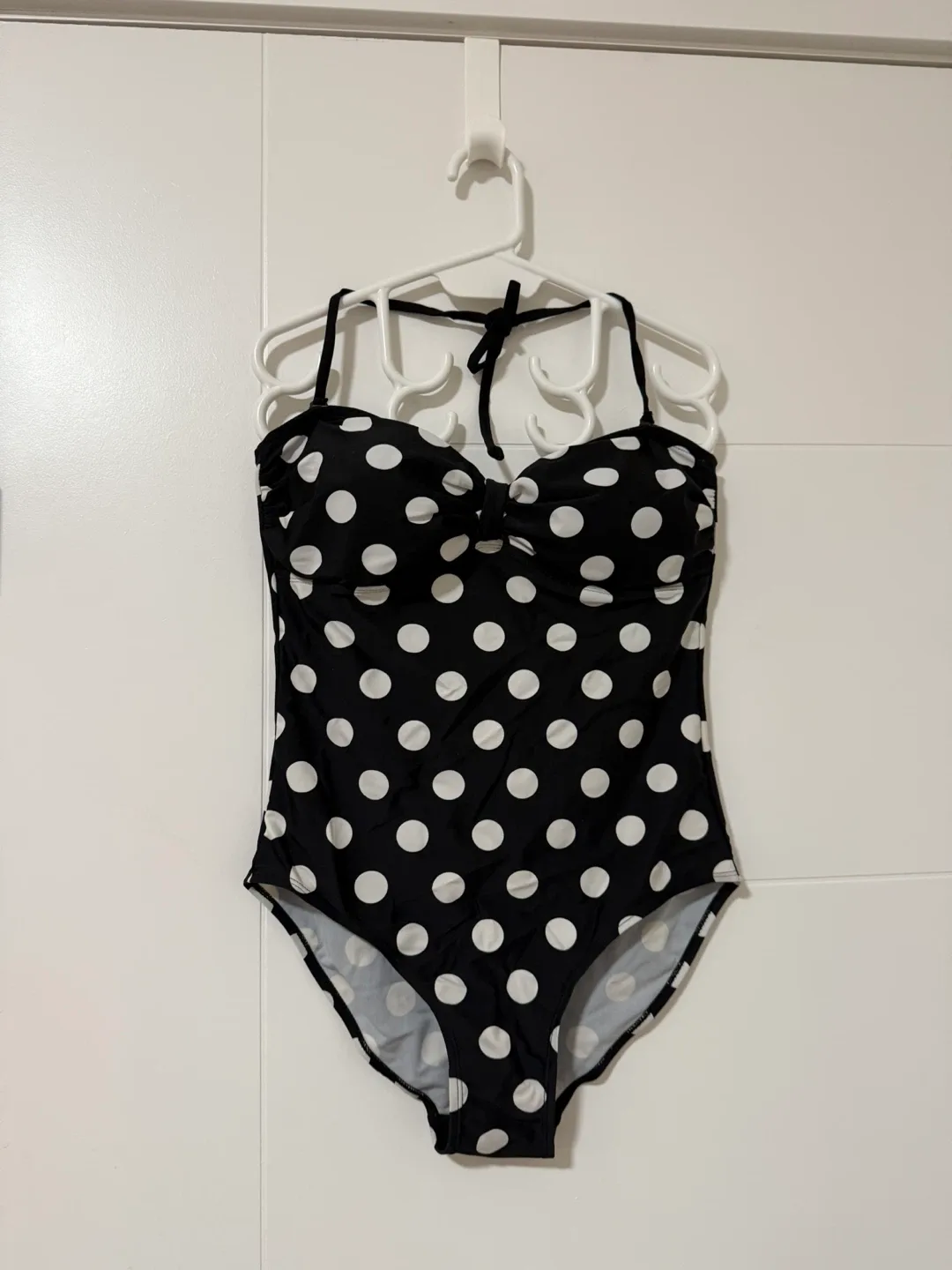 Assorted Medium to Large Swimsuits image indicator(6)
