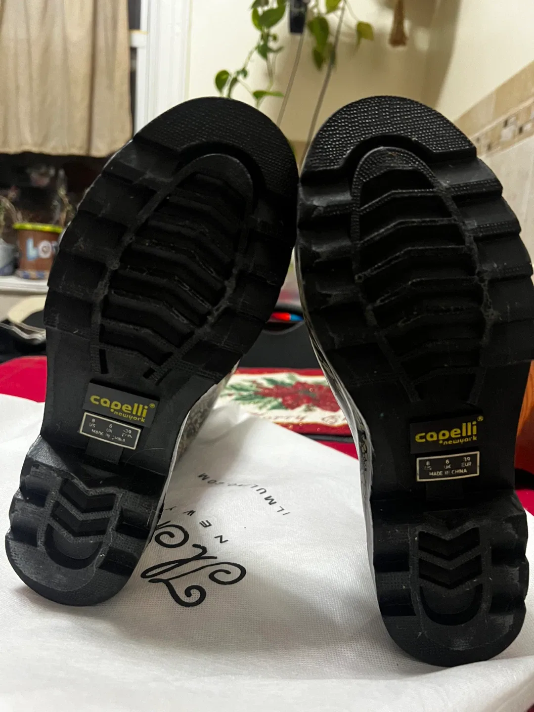 Capelli New York Rain Boots, Size 6