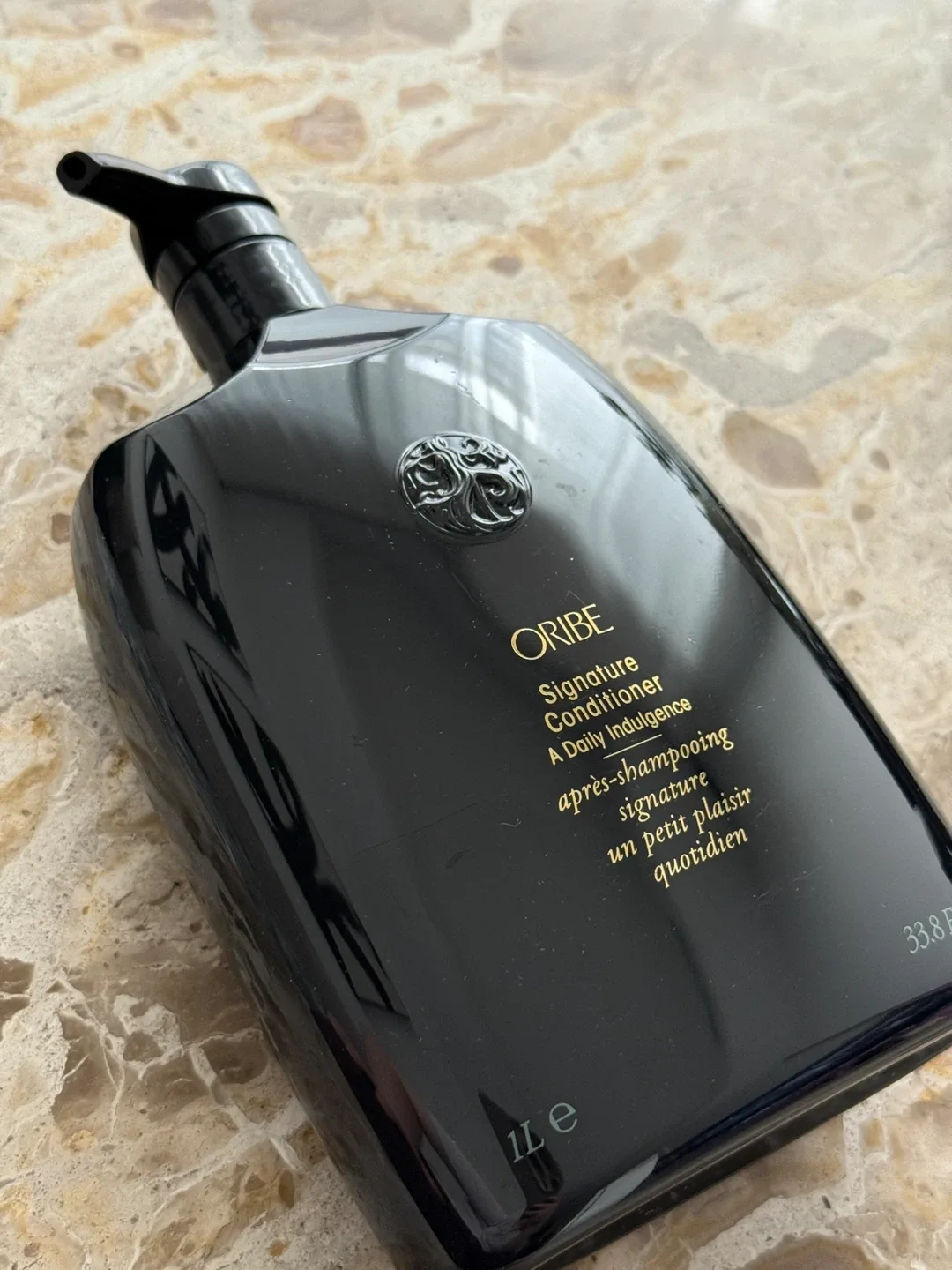 Oribe Signature Conditioner 33.8 fl oz image indicator(2)
