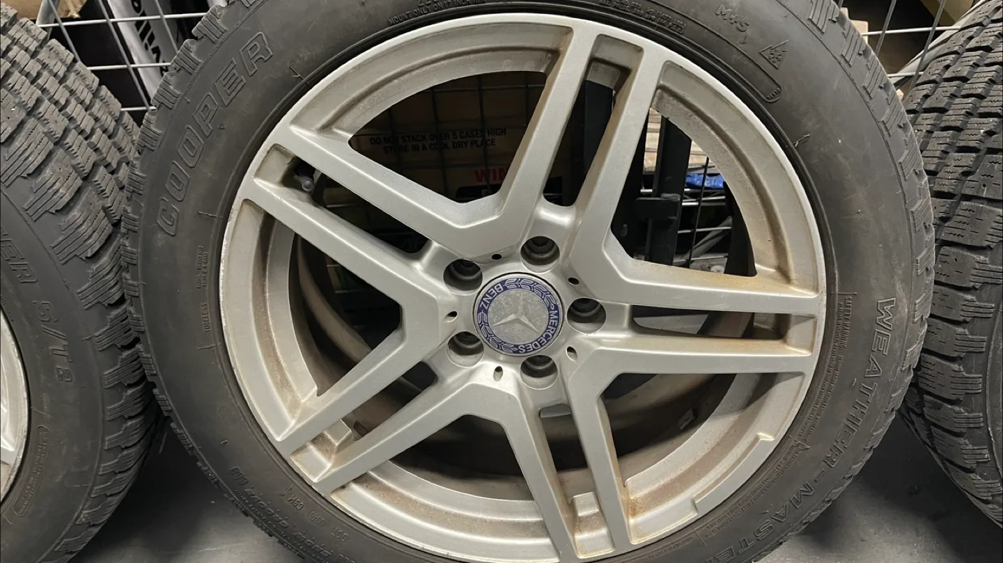 3 Mercedes Snow Tires with Rim-Cooper Weather-Master 225/50R17 image indicator(4)