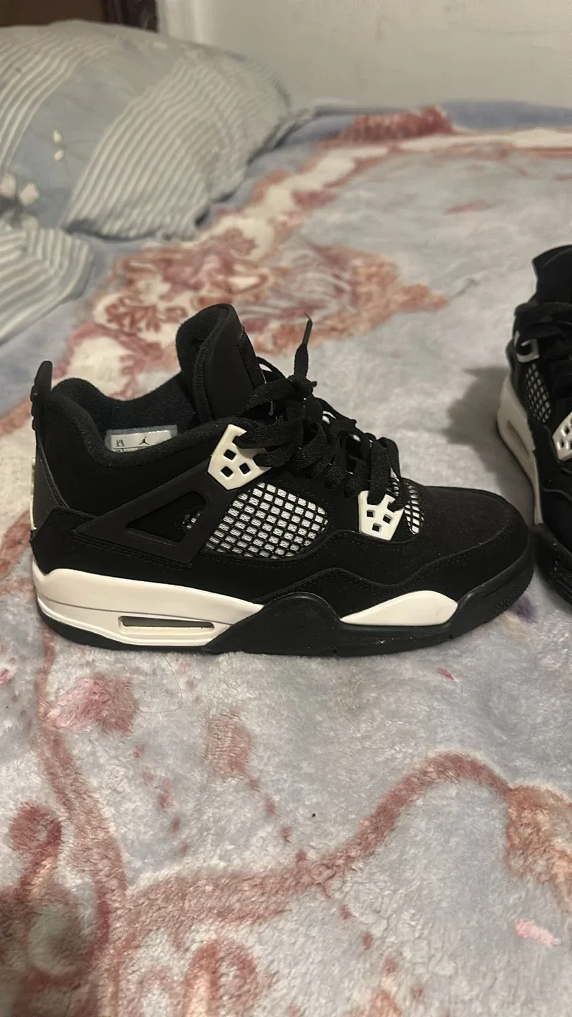 Jordan 4 Retro Black Cat (Toddler) image indicator(4)