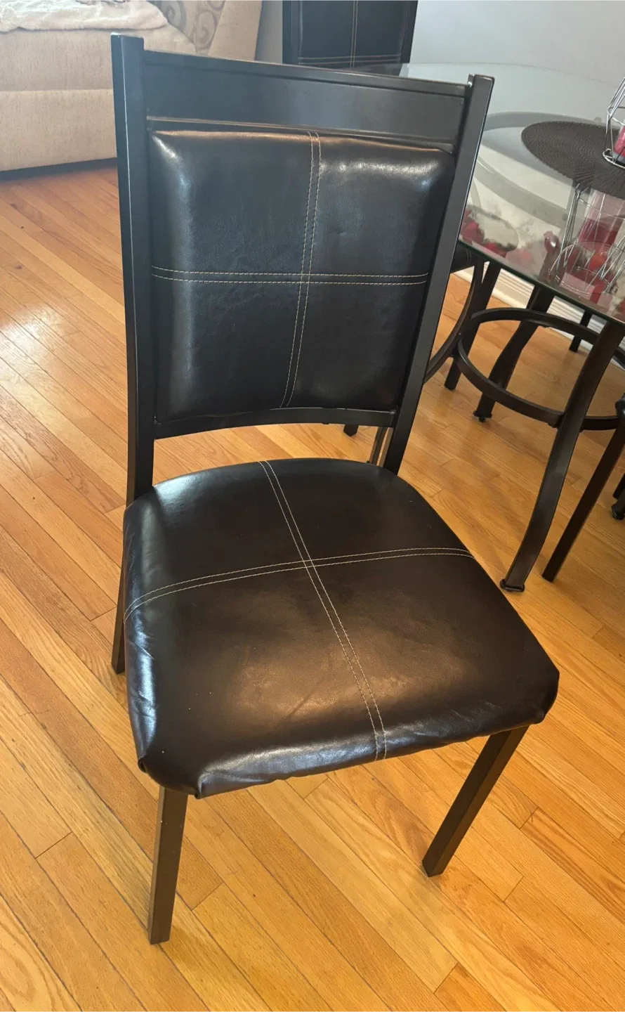 Set of 4 Dining Chairs image indicator(3)