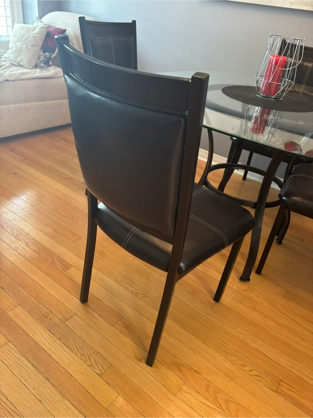 Set of 4 Dining Chairs image indicator(2)