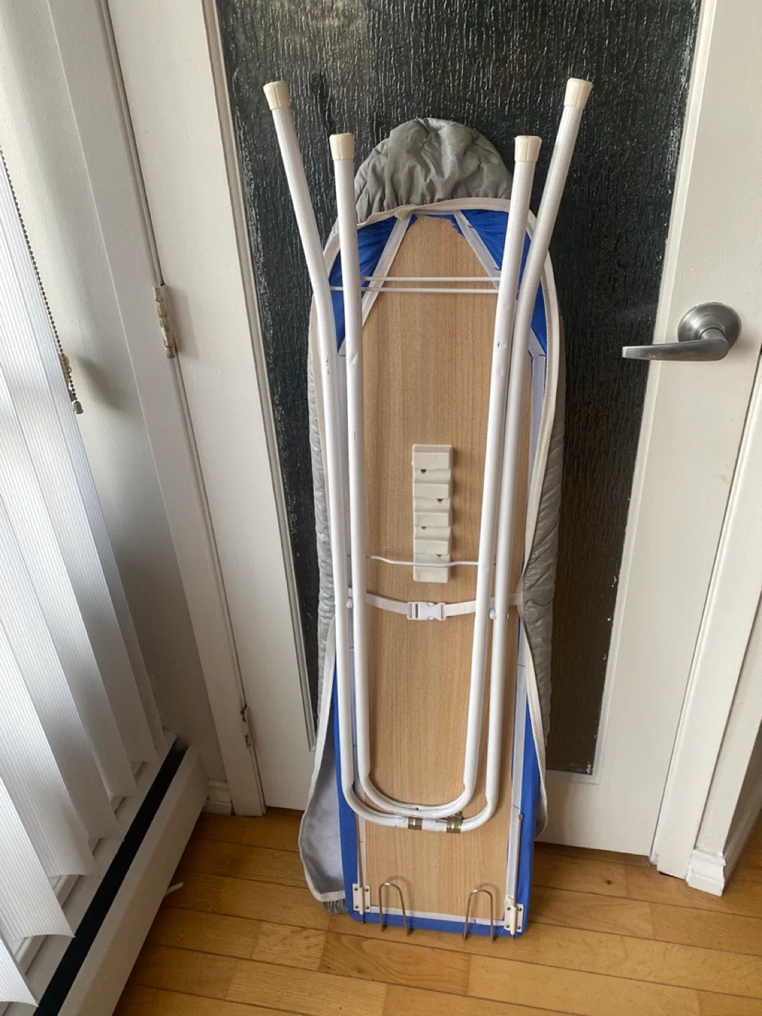 Ironing Board with Cover image indicator(2)