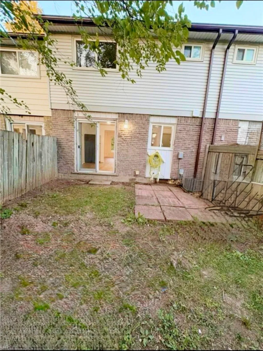 Room for rent image indicator(6)