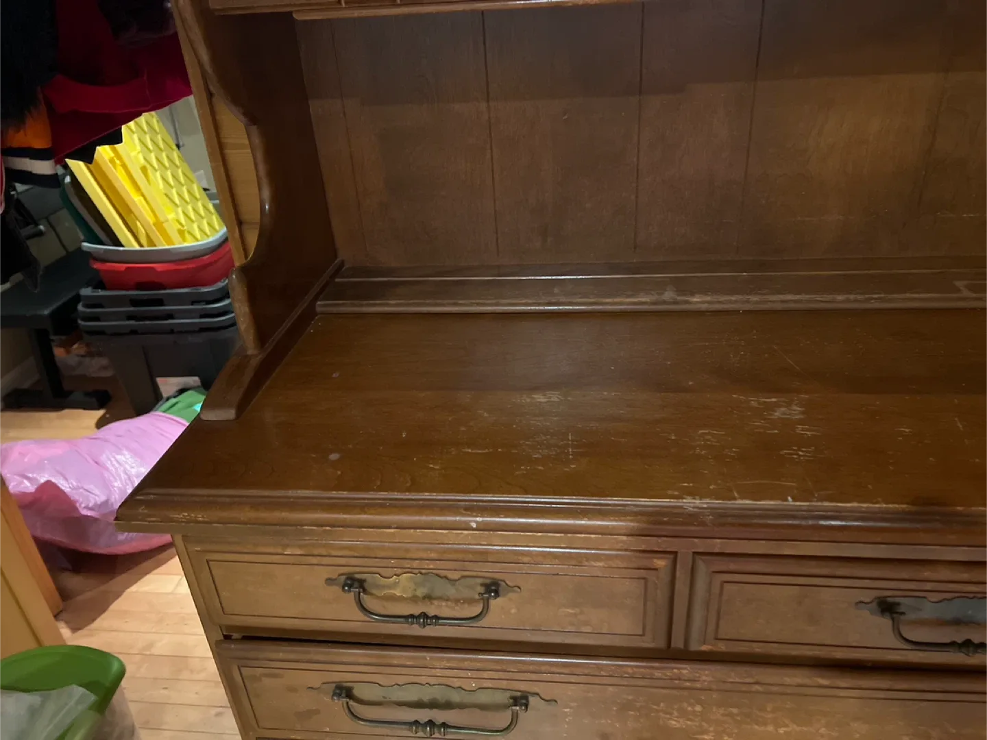 Wooden Hutch image indicator(4)