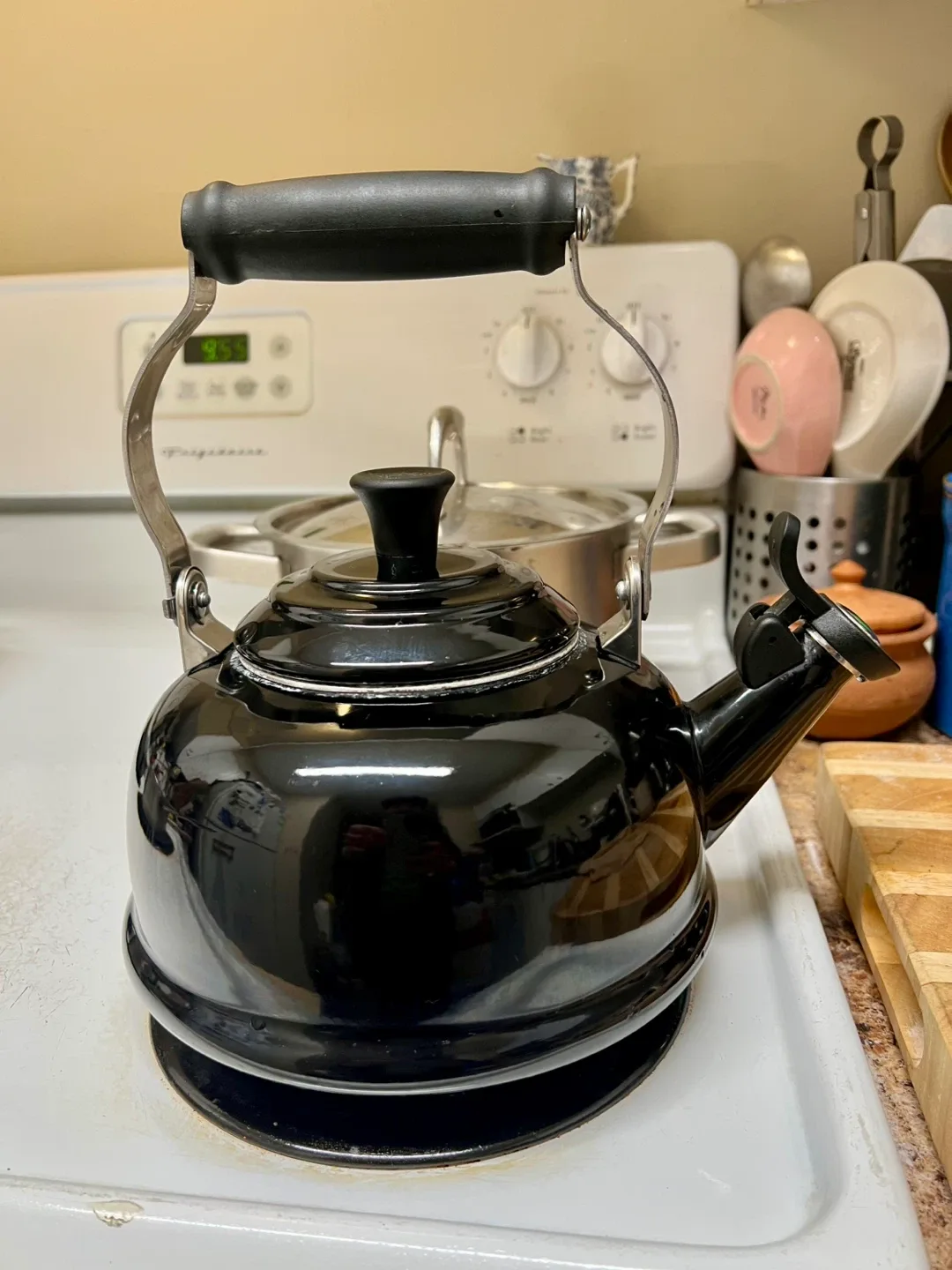 Le Creuset Black Enamel Classic Whistling Kettle 1.6 Litres