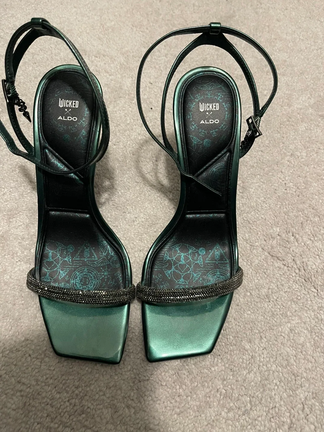 Wicked x ALDO Green Heels