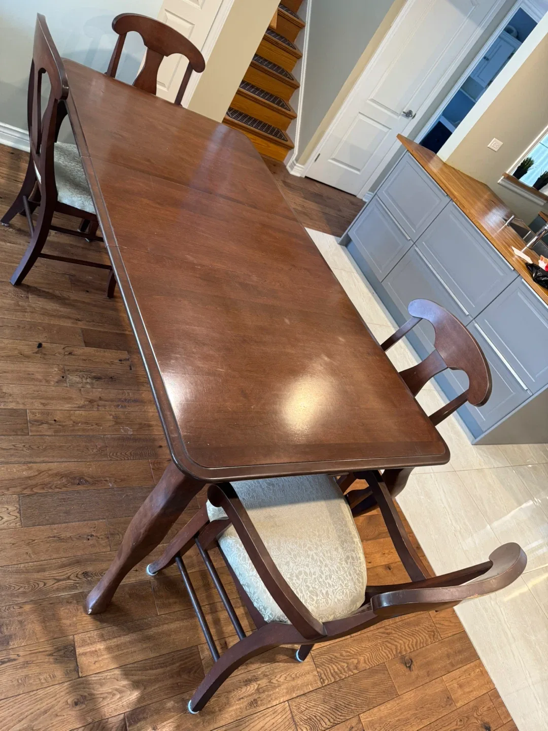 Dining Table and Chairs Set image indicator(4)