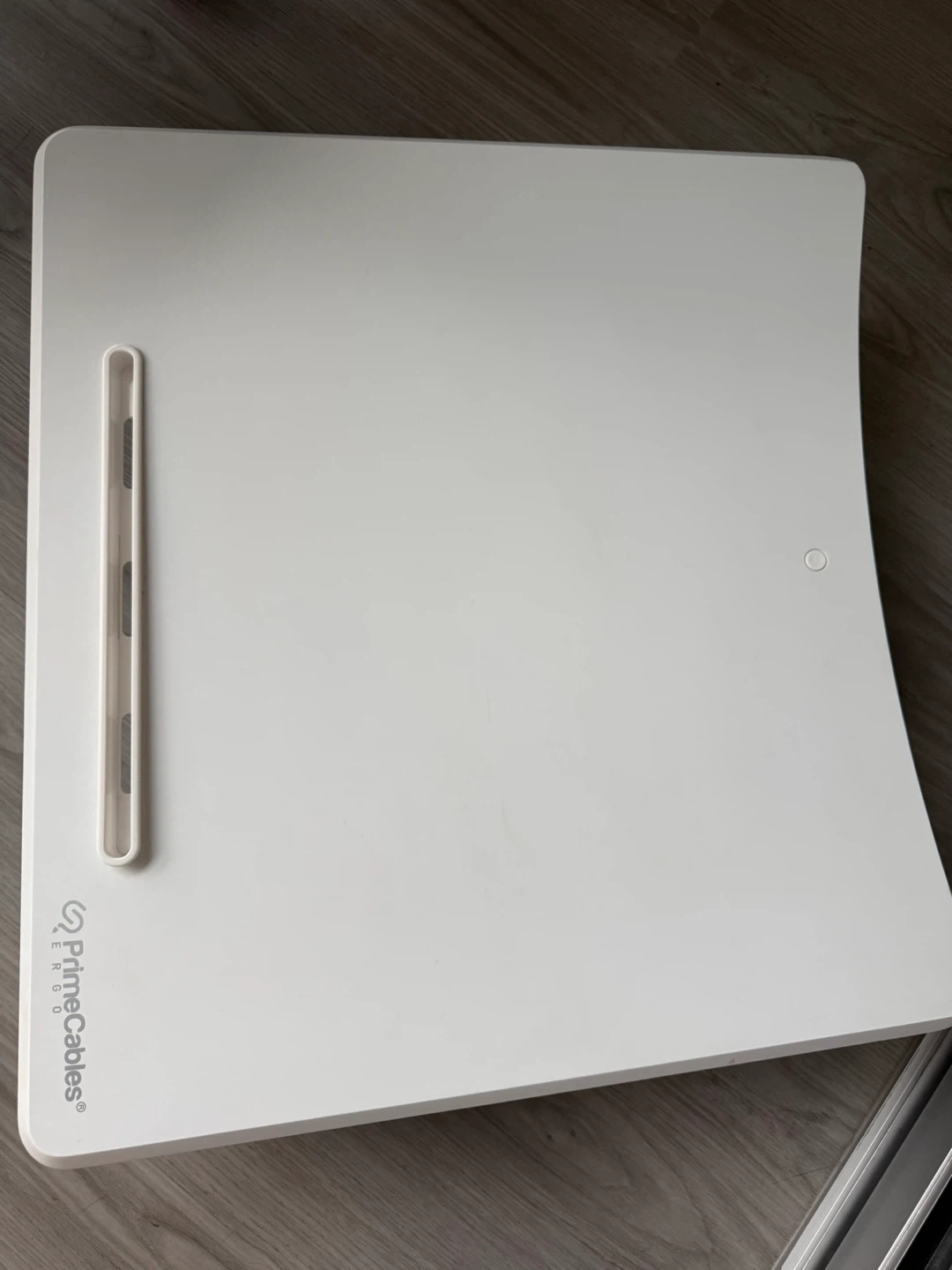 Standing desk