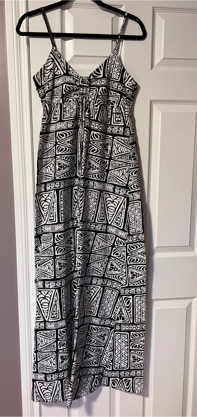 O'Neill Black & White Maxi Dress - Size L