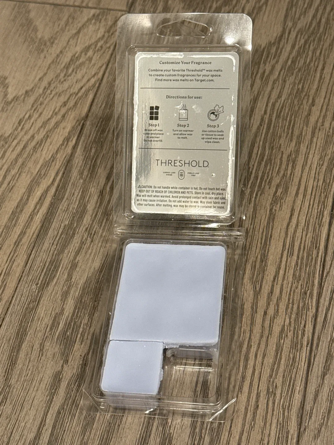 Pine Needles Scented Wax Melts image indicator(3)