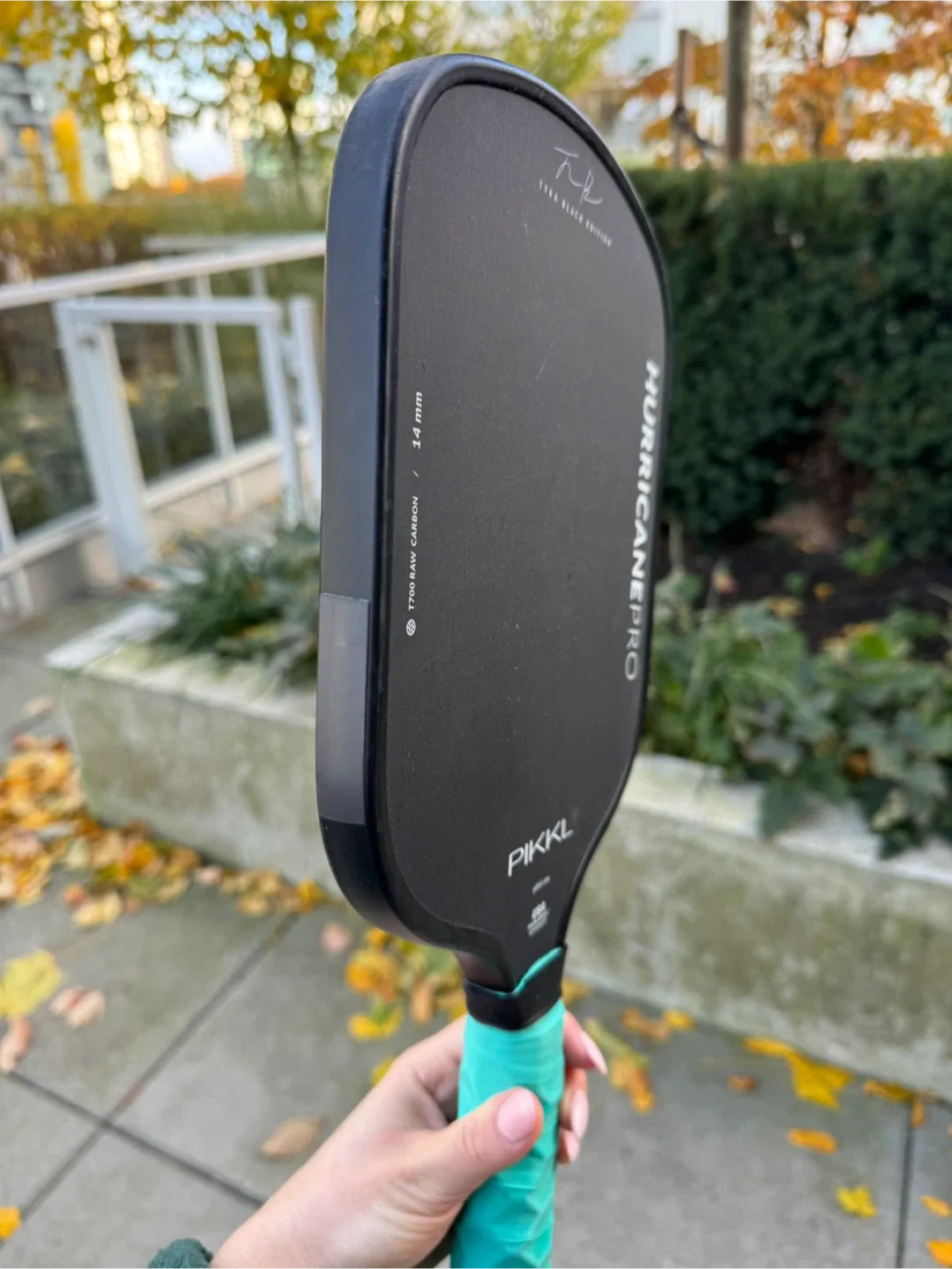 PIKKL Hurricane Pro 14mm with Hesacore pickleball paddle image indicator(3)