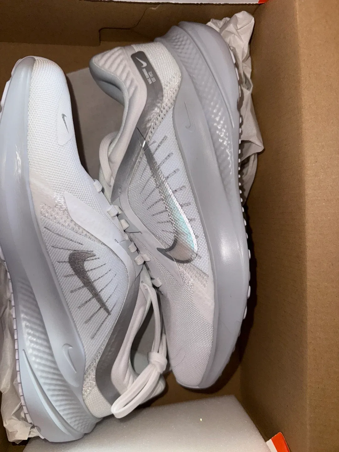 Brand New Wmns Nike Shoes image indicator(2)