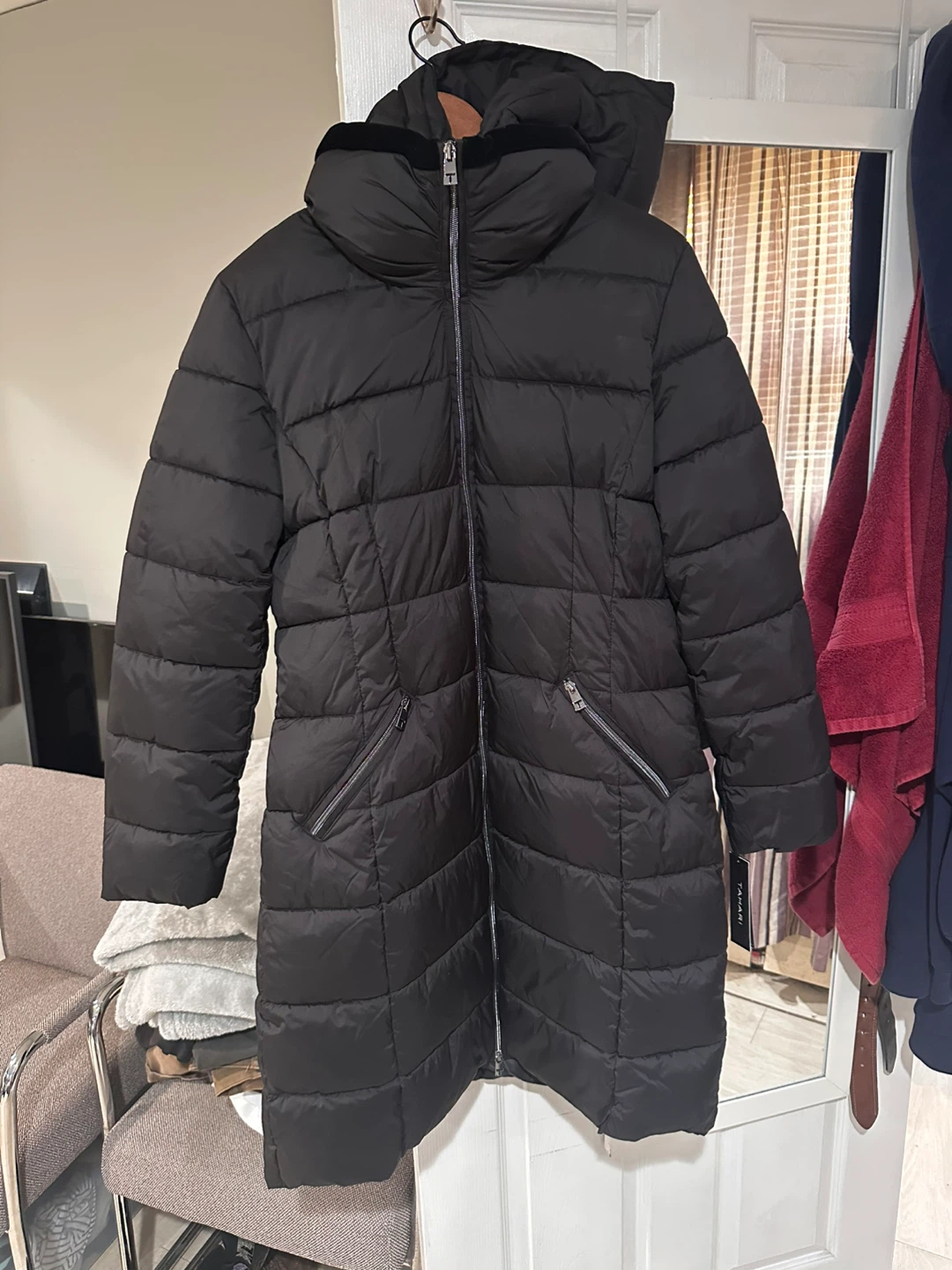 Tahari Greta Black Puffer Coat