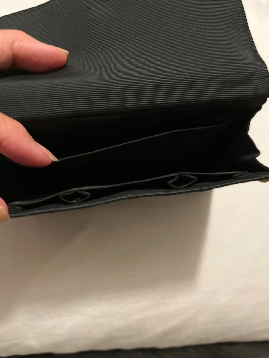 Small Black Clutch Purse image indicator(6)