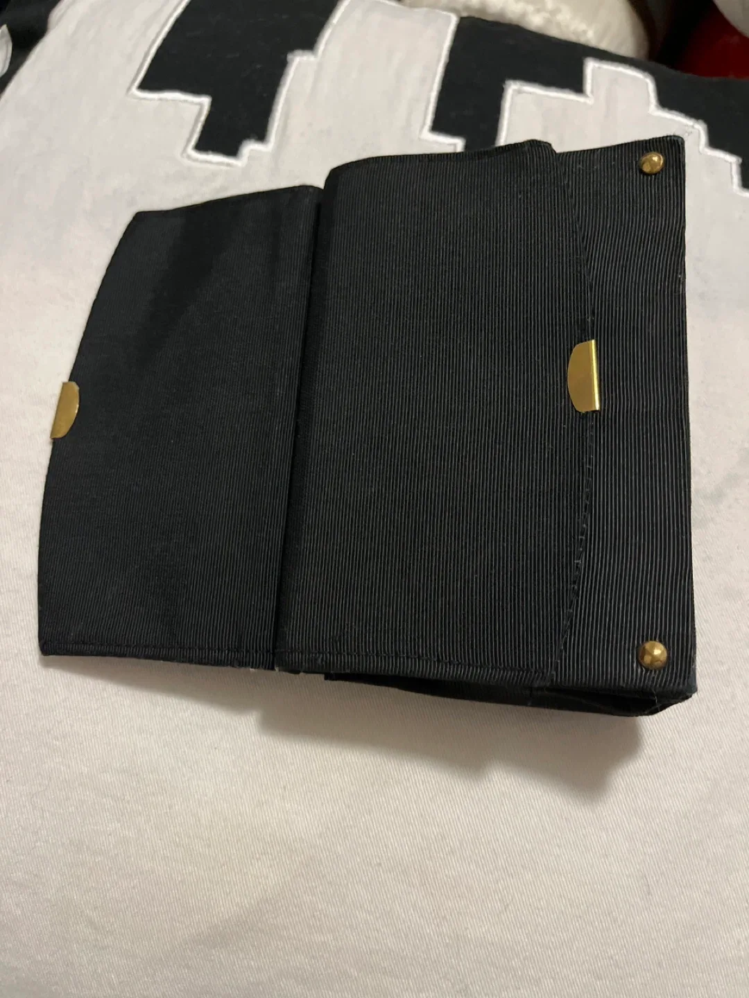 Small Black Clutch Purse image indicator(8)
