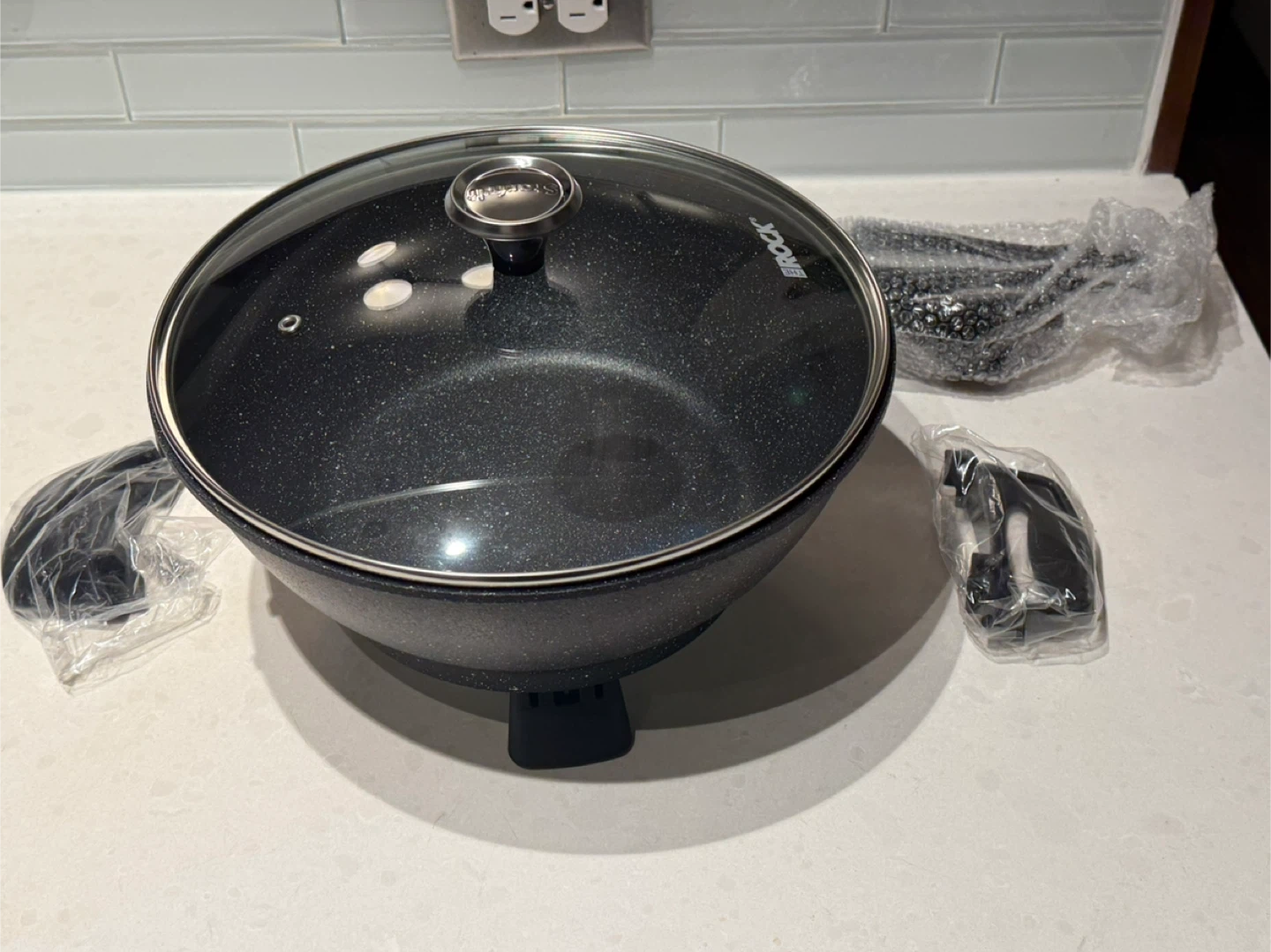NEVER USED Electric Pot - photo 2