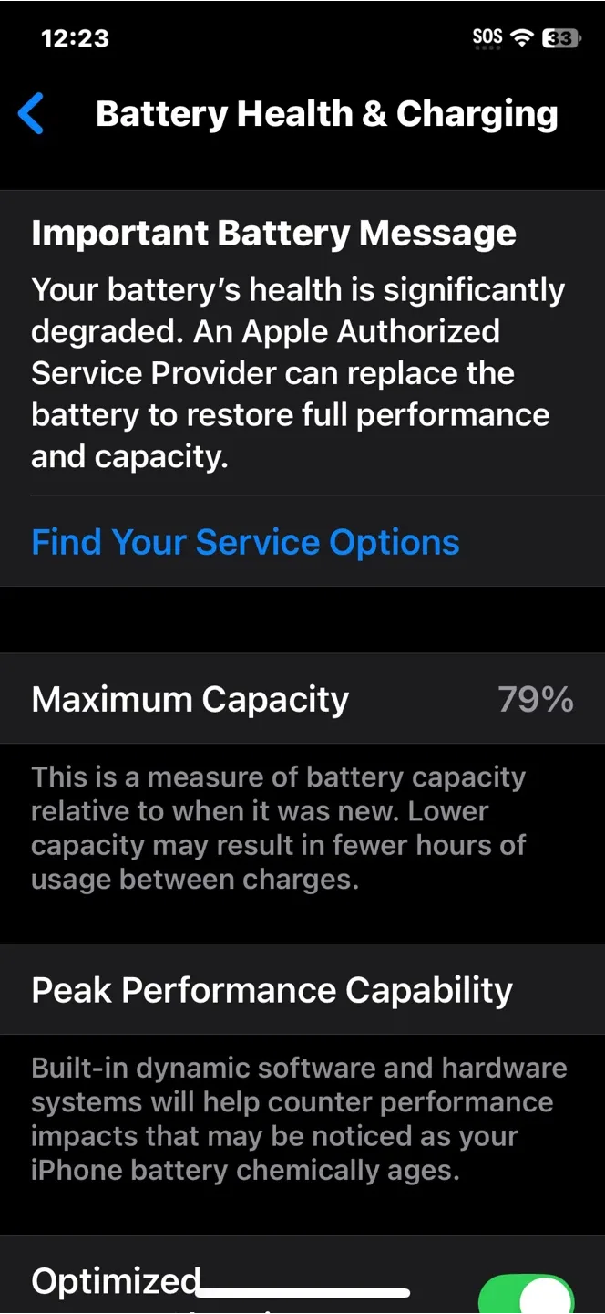 iPhone 11 Pro with Spigen Case & Accessories image indicator(8)