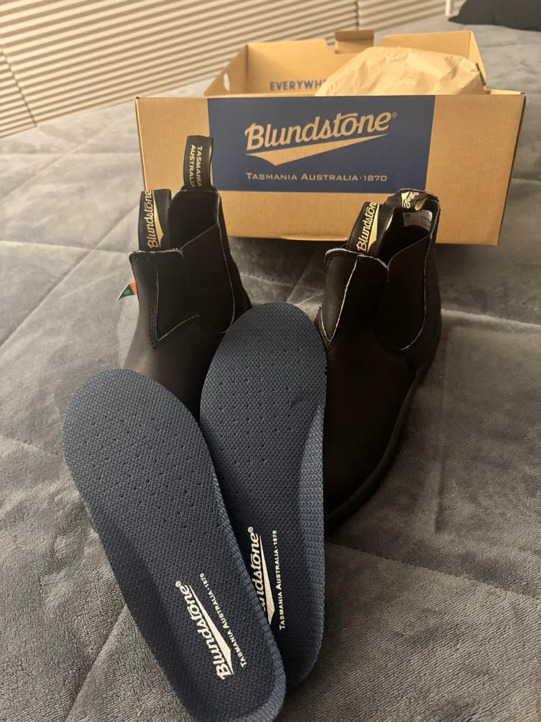 Blundstone Black Leather Chelsea Boots - Size 9 USA image indicator(6)