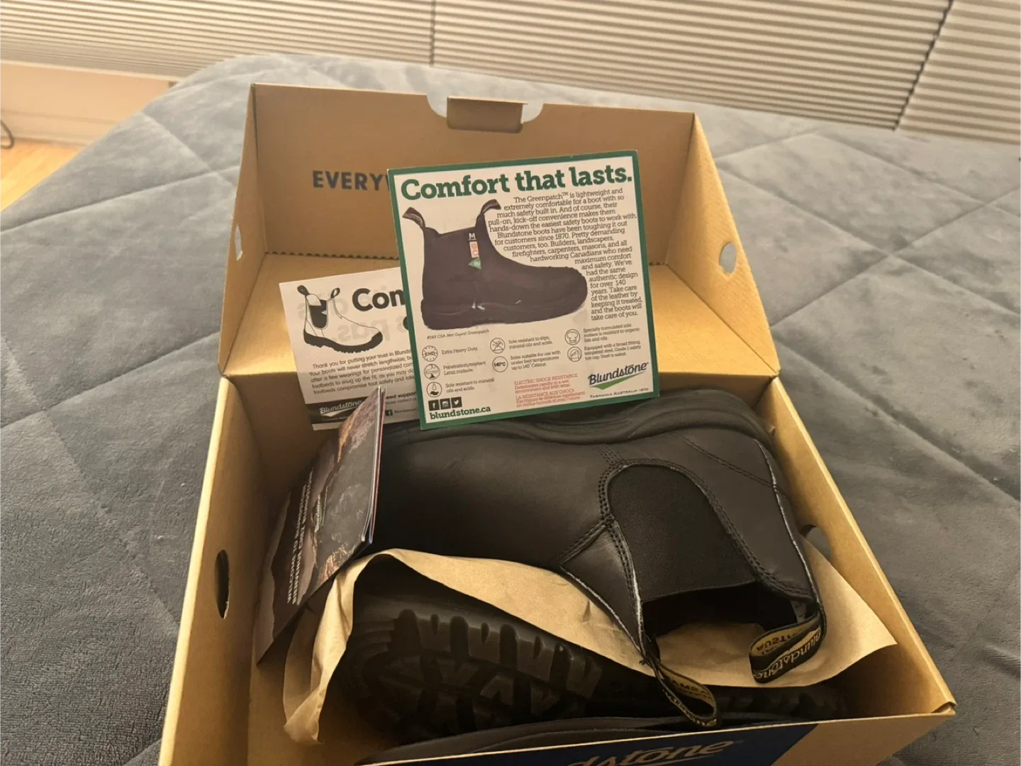 Blundstone Black Leather Chelsea Boots - Size 9 USA image indicator(2)