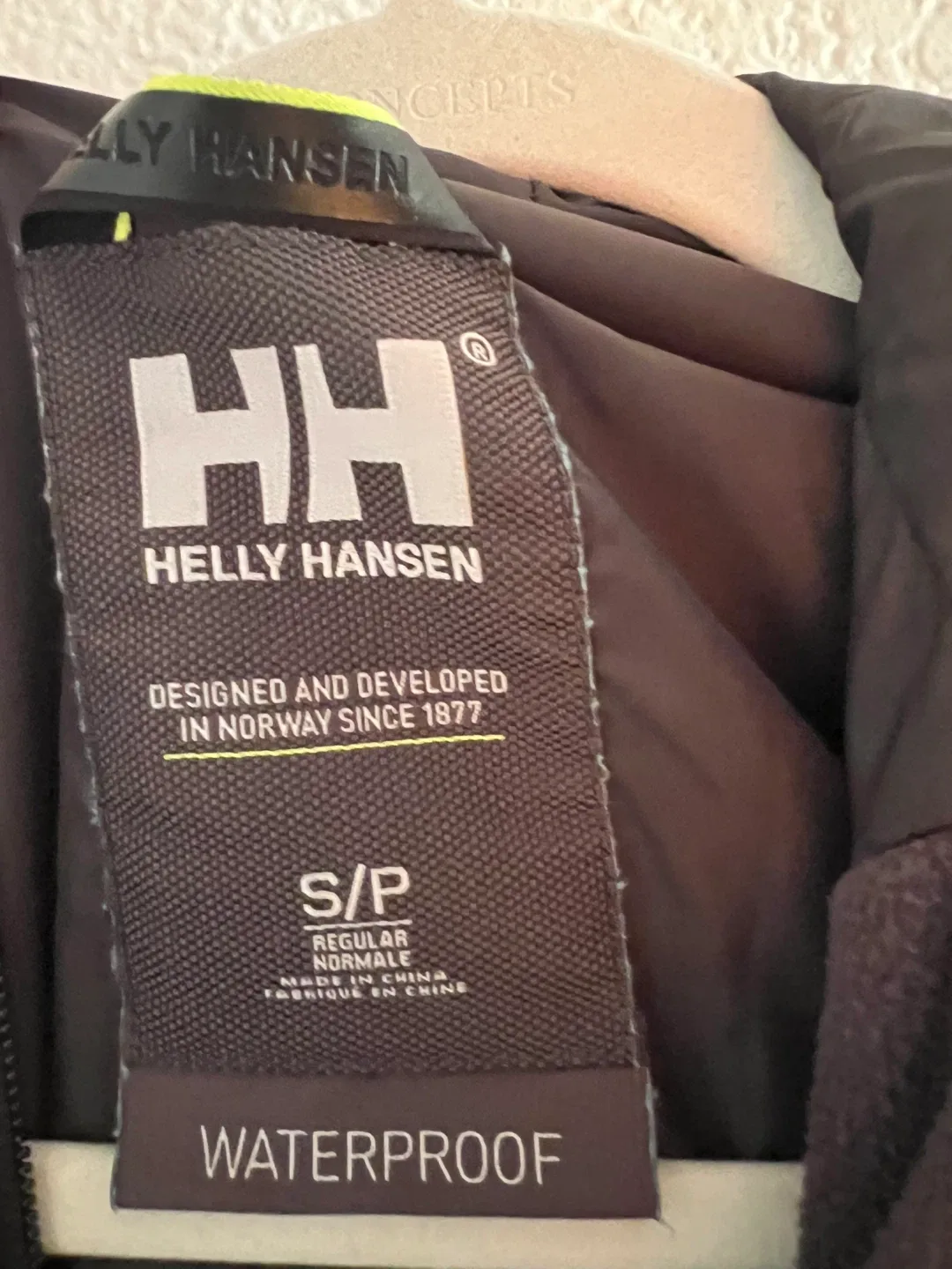 Helly Hansen Waterproof Jacket - Size S image indicator(5)