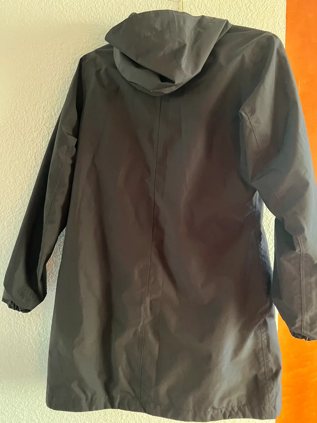 Helly Hansen Waterproof Jacket - Size S image indicator(2)