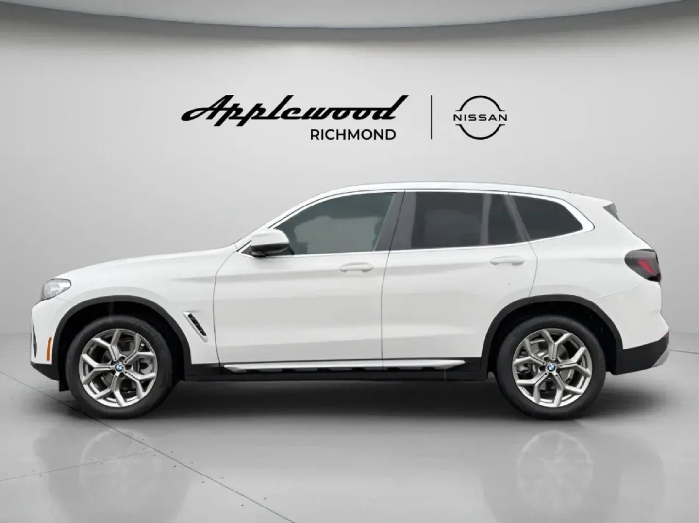 2023 BMW X3 xDrive30i - Low Mileage image indicator(3)