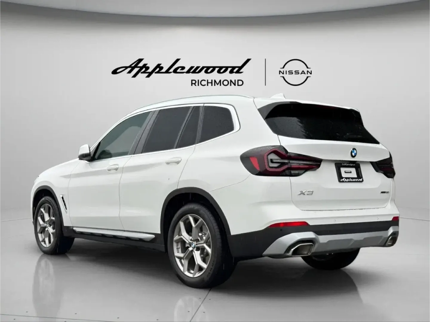 2023 BMW X3 xDrive30i - Low Mileage image indicator(4)