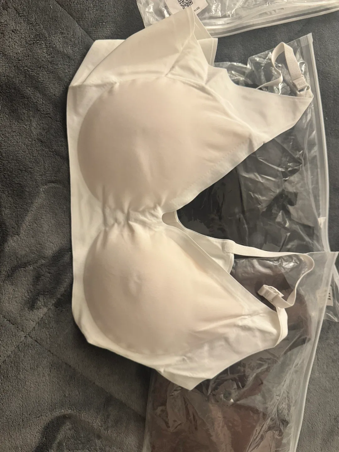 Wireless Bra - Black, white and brown image indicator(2)