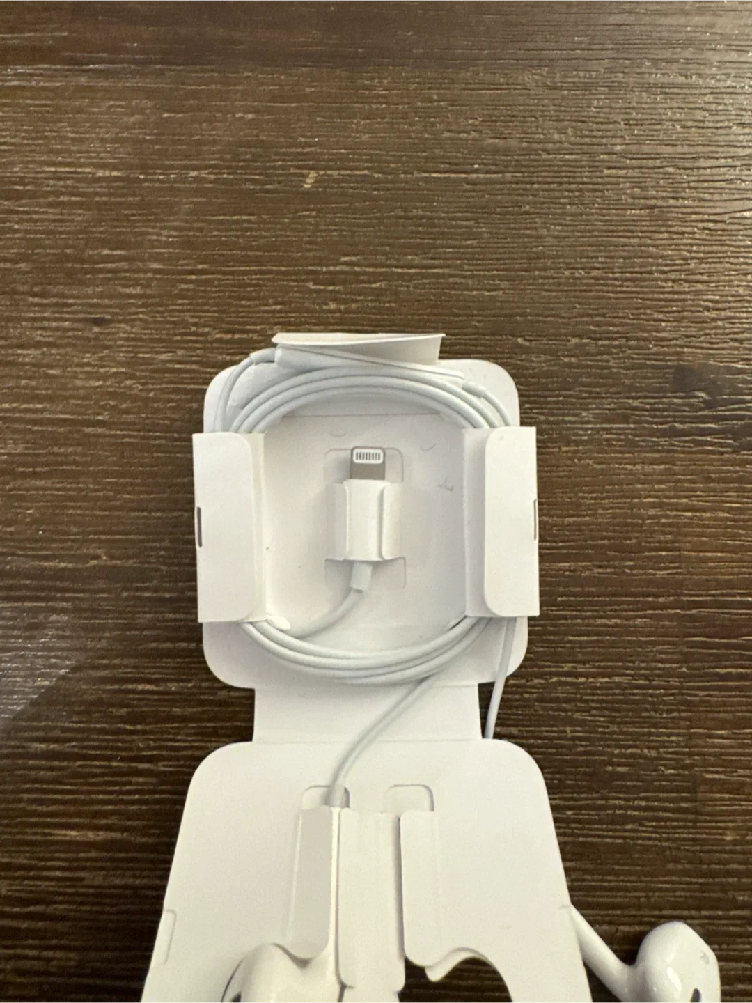 New Apple EarPods with Plug 🥕 image indicator(2)