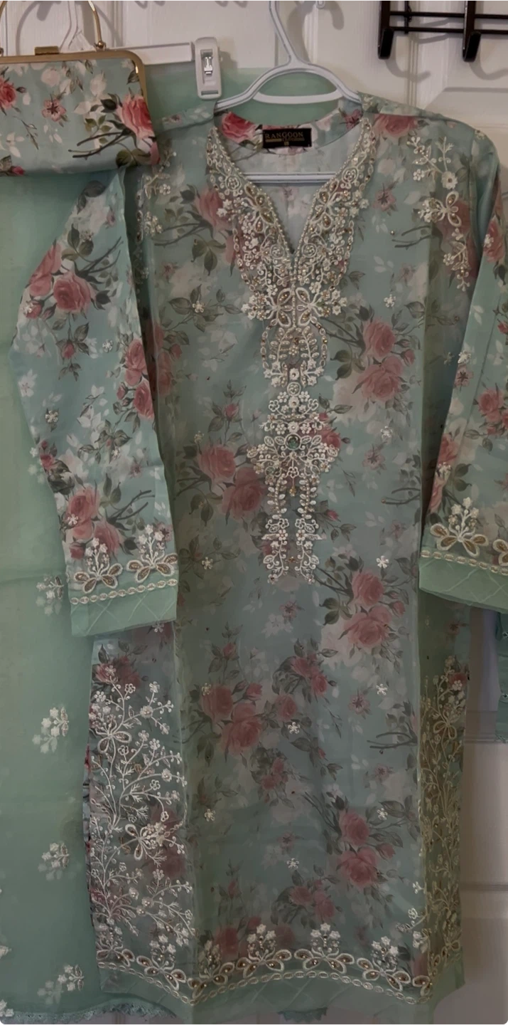 Beautiful Turquoise colour fancy embroidered organza suit - photo 4