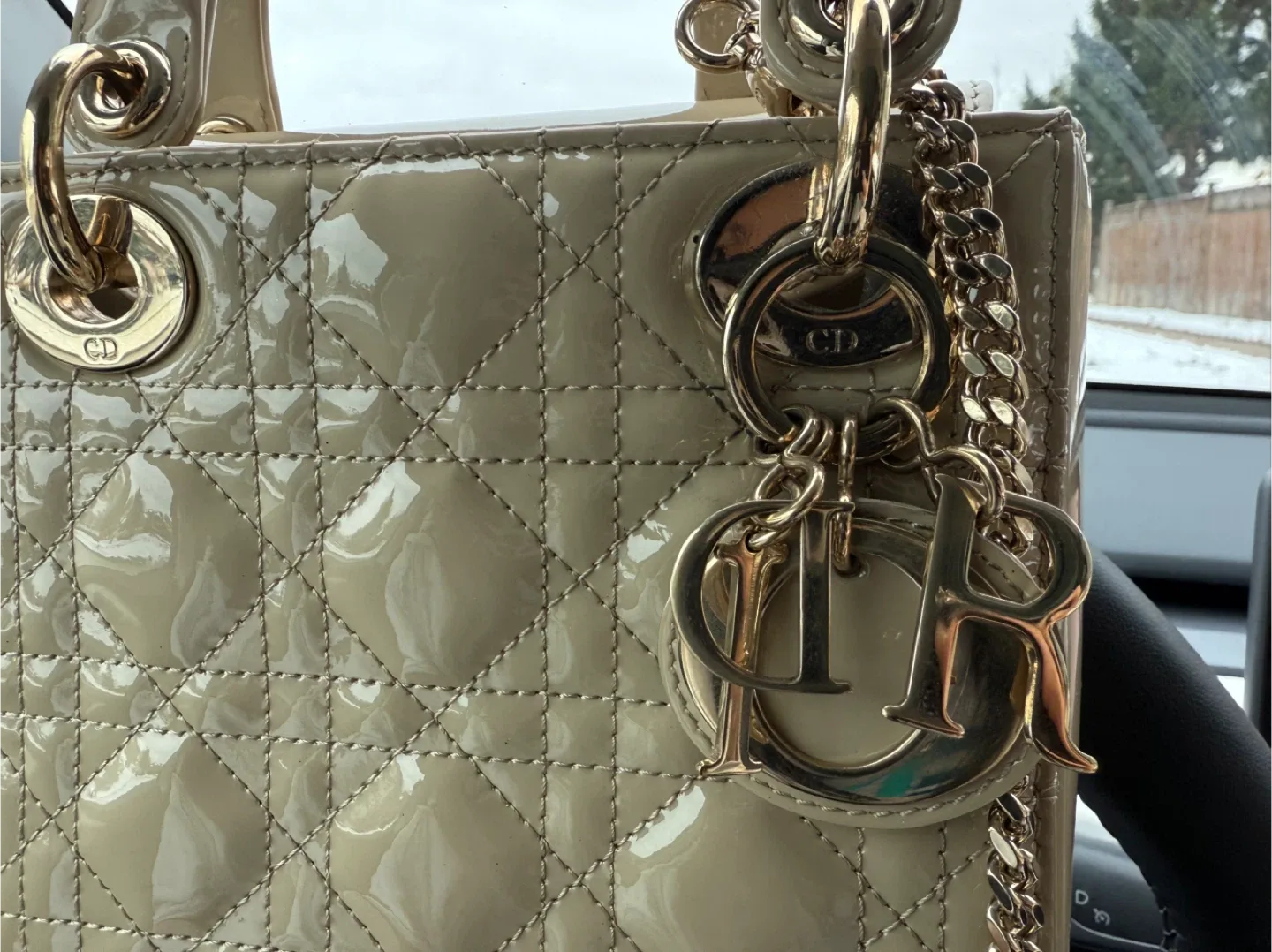 Dior Lady Dior Mini Bag 7,200 selling 4000 image indicator(3)