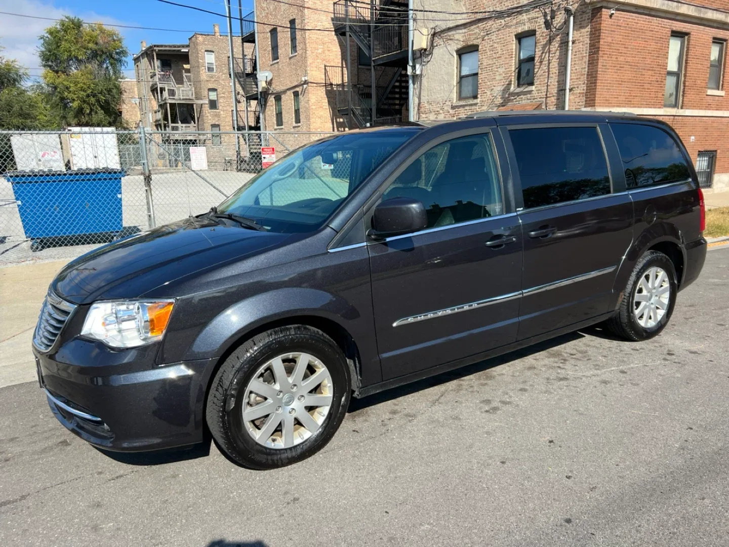 Chrysler Town & Country Minivan