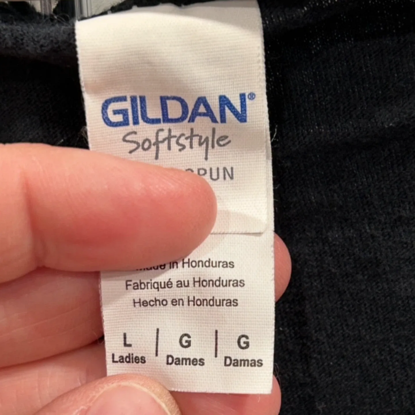 Women’s Tank Tops (old navy, Gildan) image indicator(6)