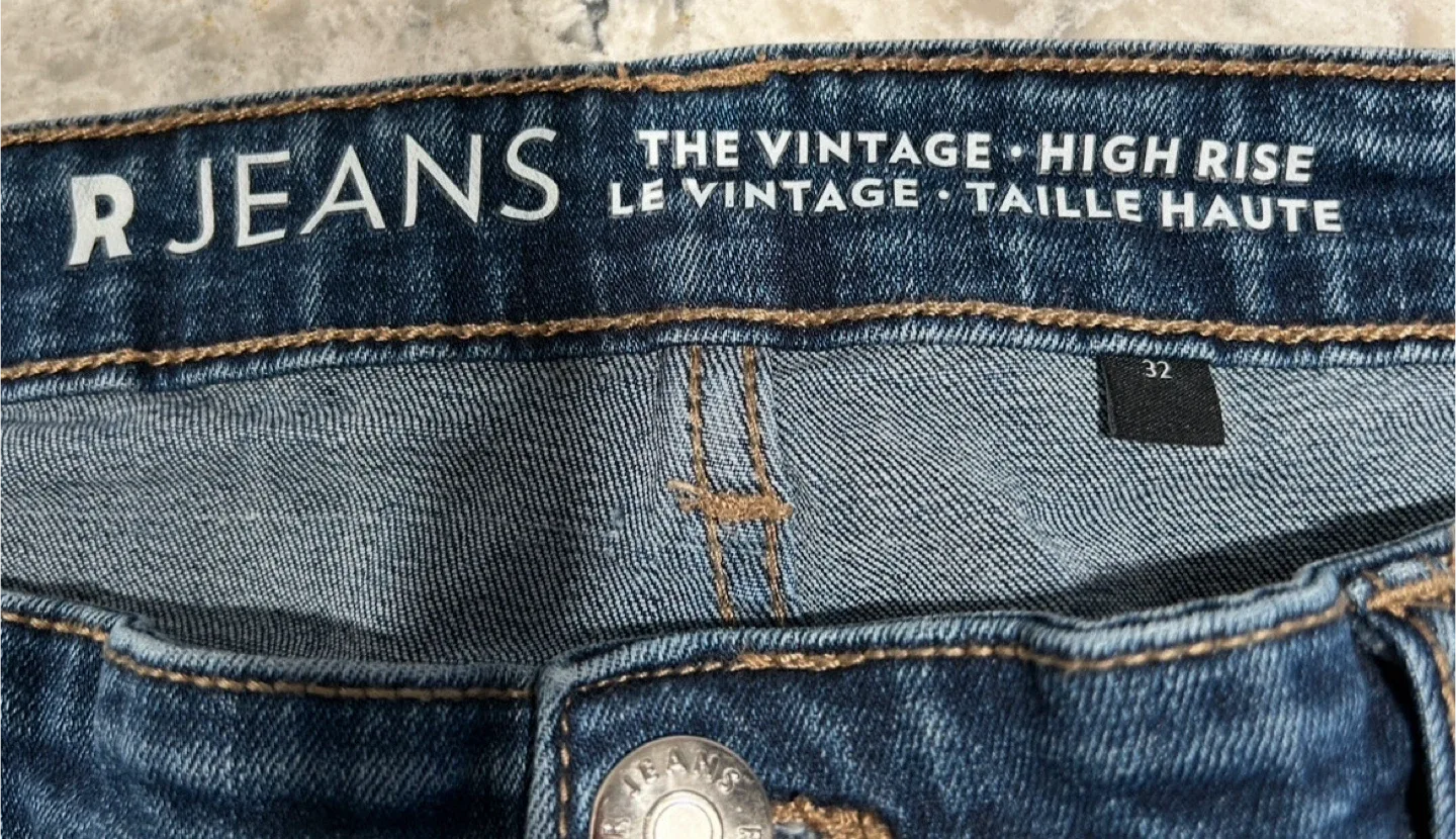 Women’s the Vintage High Rise Jeans (Reitmans)(32 Reg) image indicator(4)