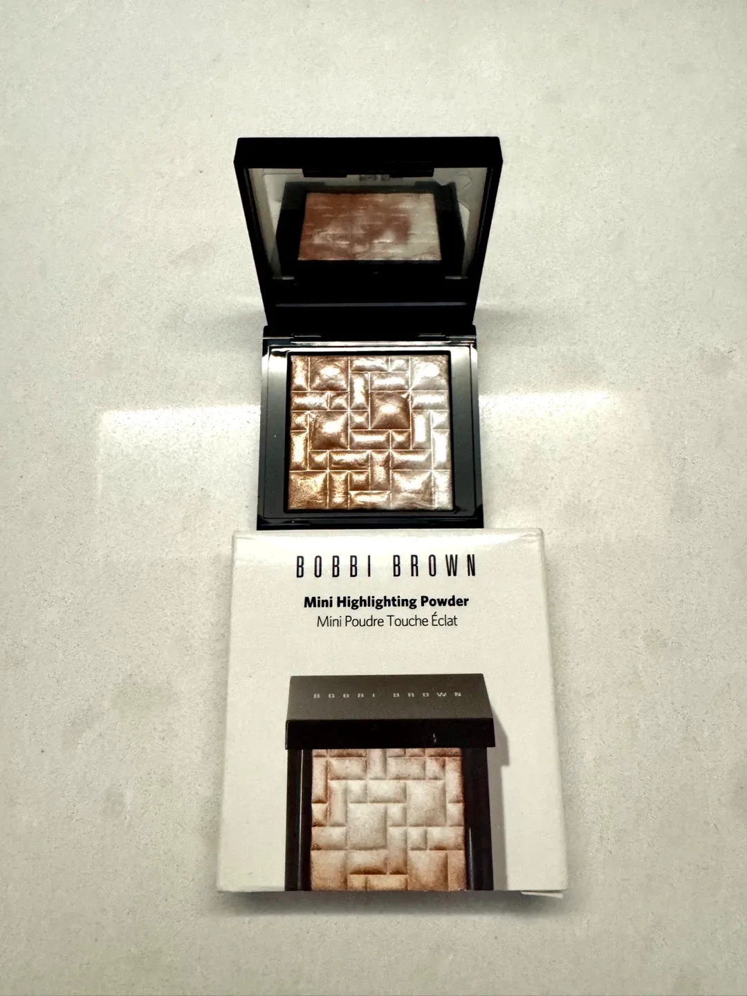 BOBBI BROWN makeup travel set image indicator(2)