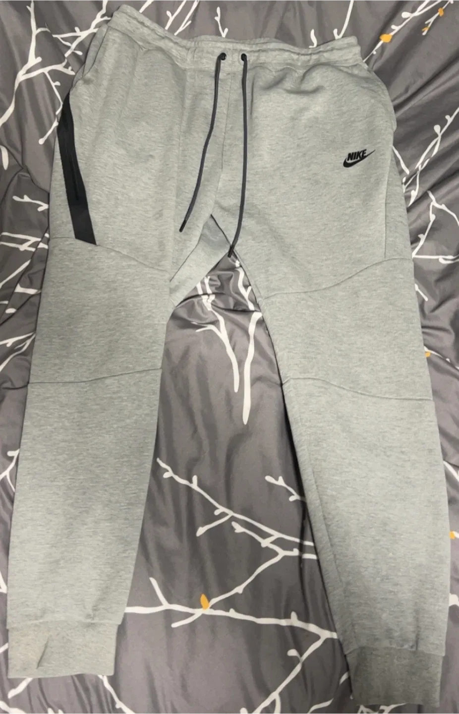 Full nike tech grey size xl image indicator(6)