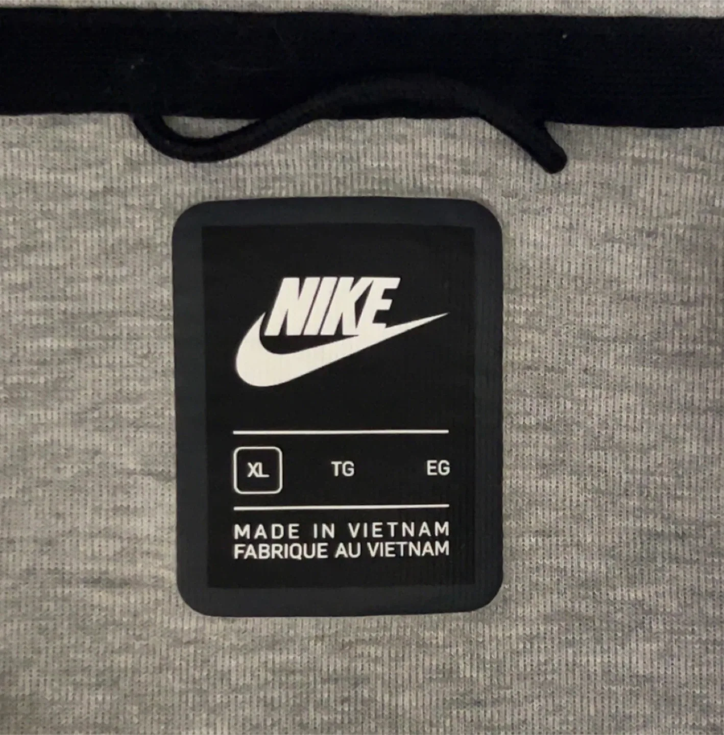 Full nike tech grey size xl image indicator(3)